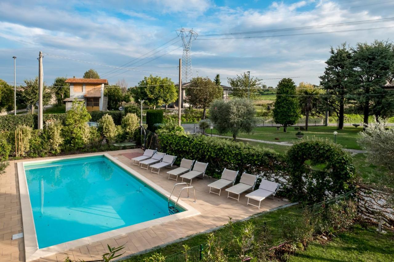 Apartament Residenza Oleandro Desenzano del Garda Zewnętrze zdjęcie